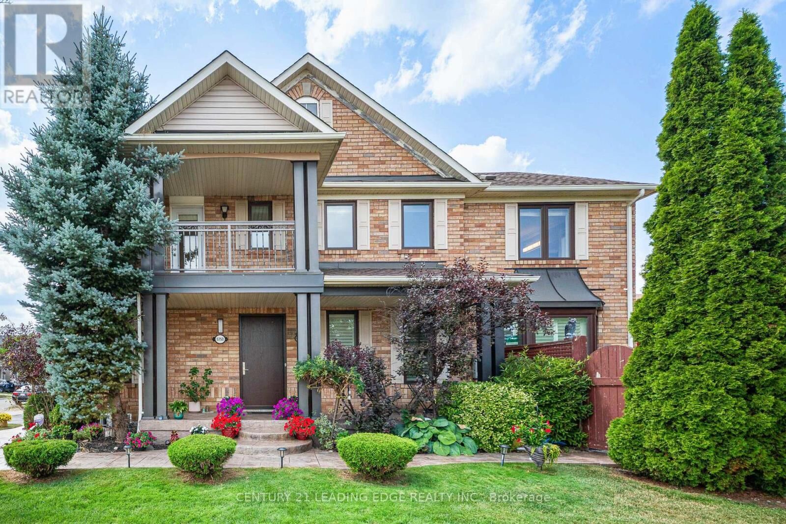 Property Photo: 5750 Churchill Meadows Boulevard ON L5M 7A5