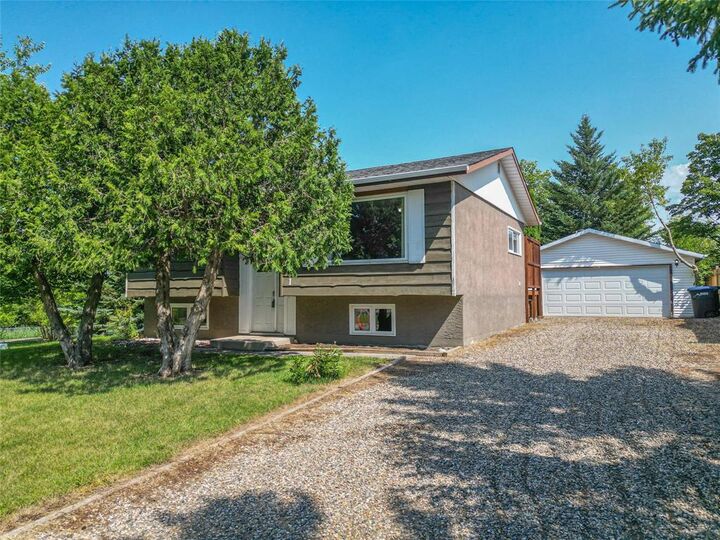 Property Photo:  1 Westbrook Bay  MB R7A 2V3 