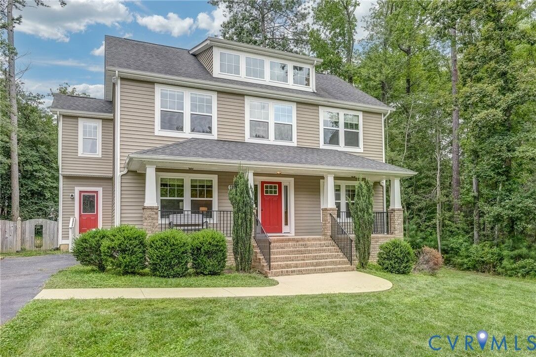 Property Photo: 8207 Gwinnett Road VA 23229