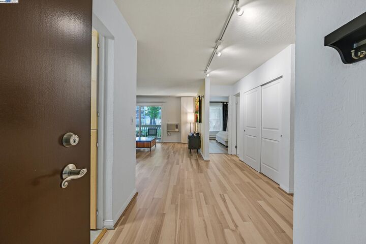 Property Photo:  1087 Murrieta Blvd 138  CA 94550 