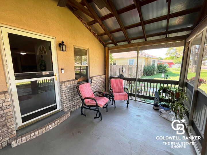 Property Photo: 410 N College Street KS 67871