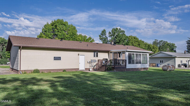 Property Photo:  420 Hwy 49 N  ND 58523 