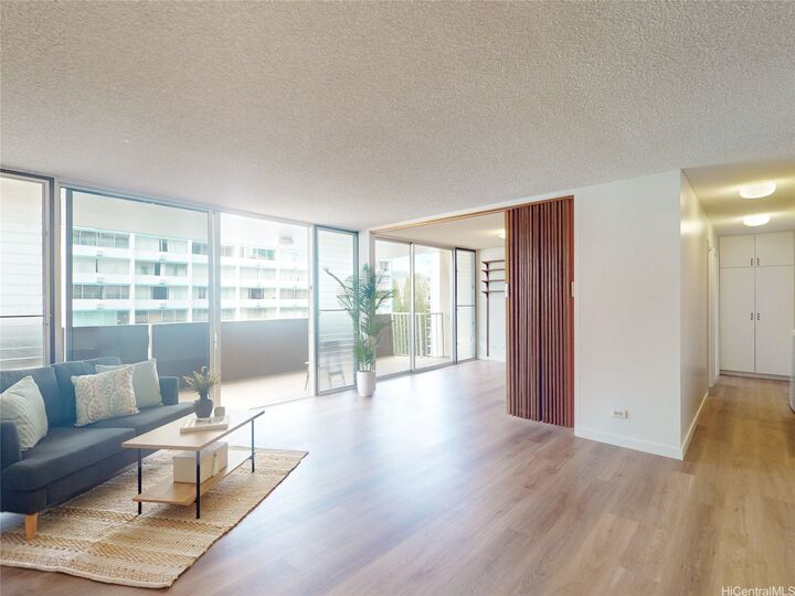 1561 Kanunu Street 805  Honolulu HI 96814 photo