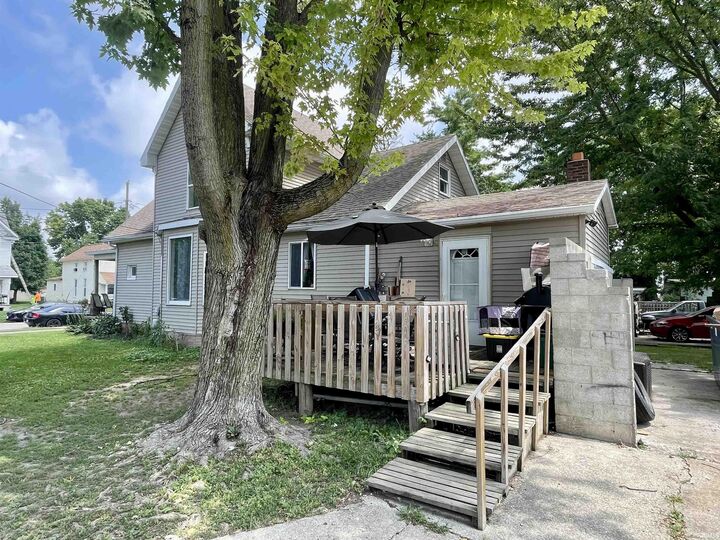 Property Photo:  633 E Washington Street  IN 46750 