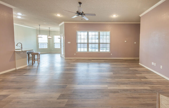 Property Photo: 6003 86th Street TX 79424