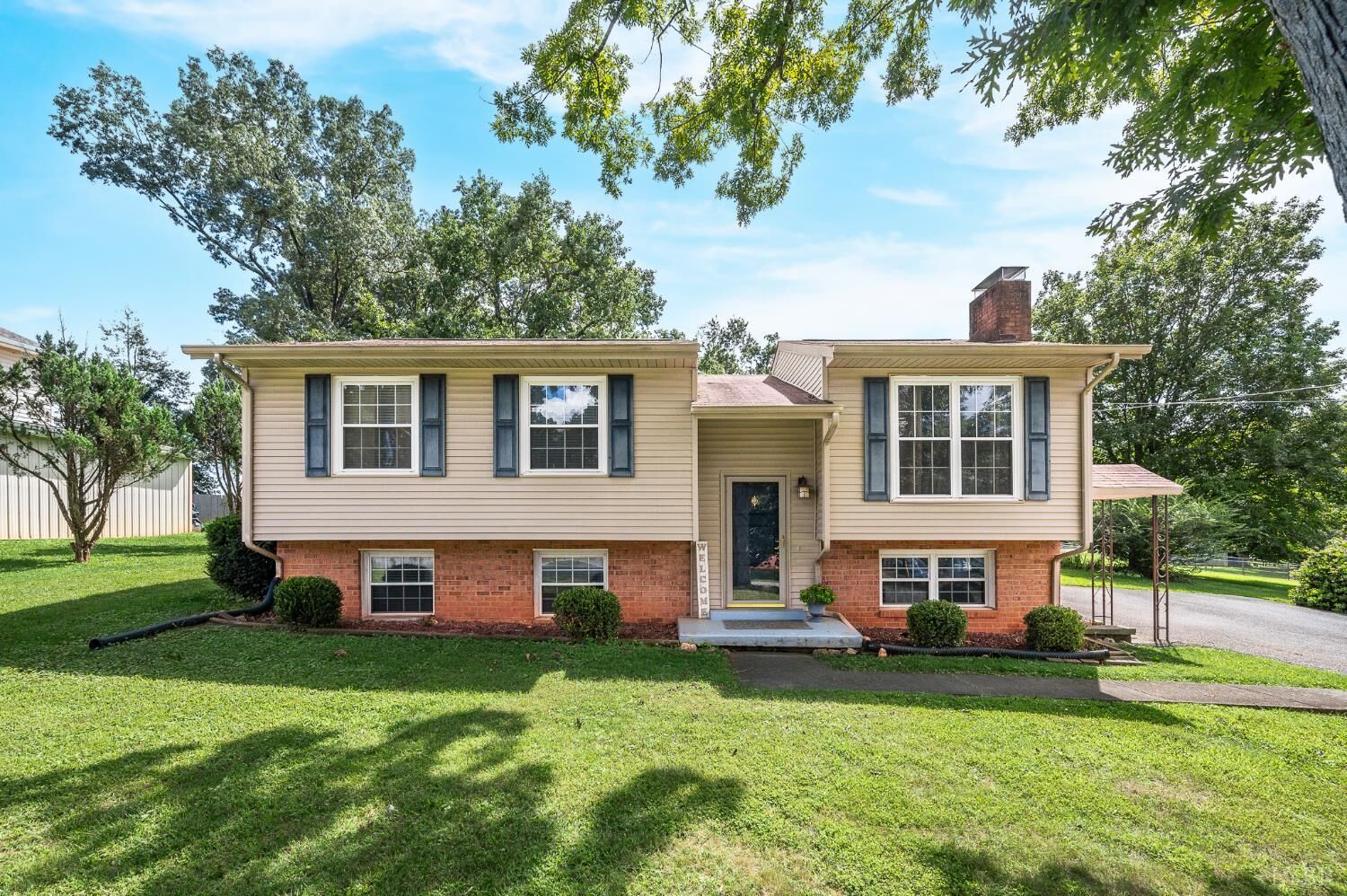 Property Photo:  1094 Granite Drive  VA 24523 