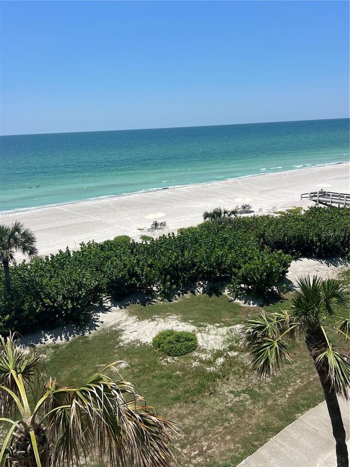 1055 Gulf Of Mexico Drive 305  Longboat Key FL 34228 photo