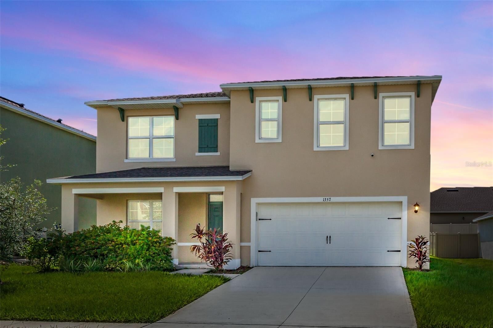 Property Photo:  1357 Sugarwood Street  FL 33837 