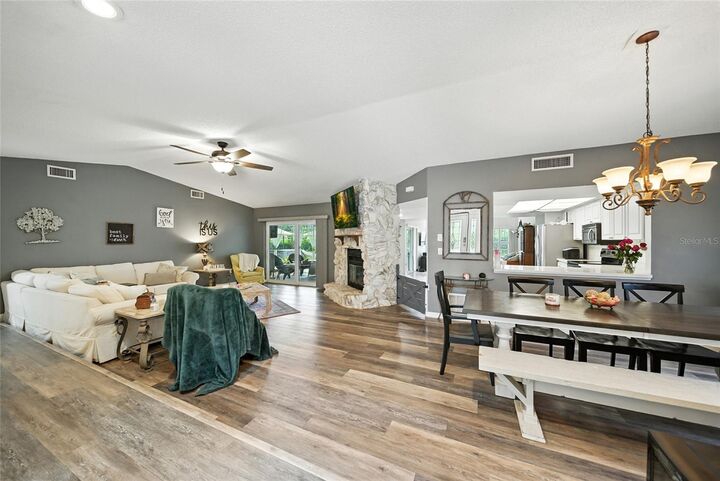 Property Photo: 5316 Dominica Circle FL 34233