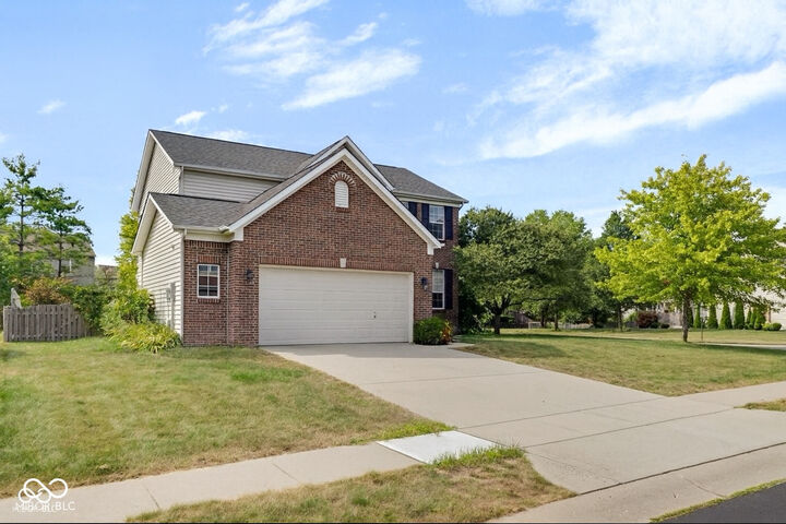 11698 Tylers Close  Fishers IN 46037 photo