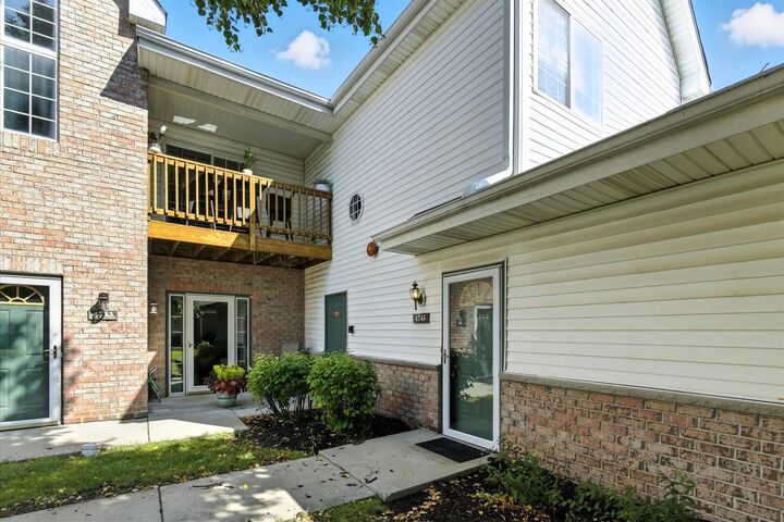 4745 S Hunter Ln  New Berlin WI 53151 photo