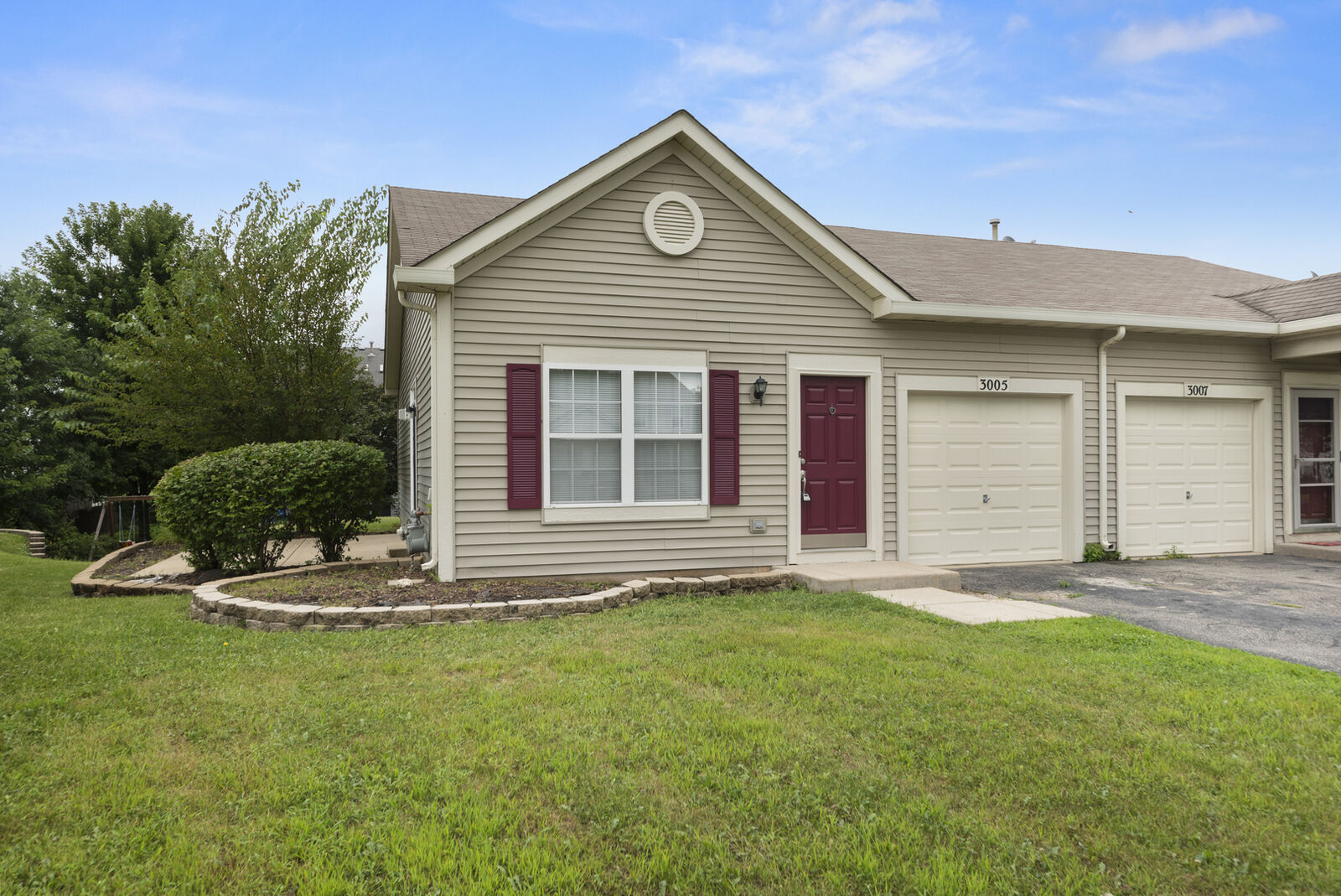 Property Photo: 3005 Courtney Street 3005 IL 60545