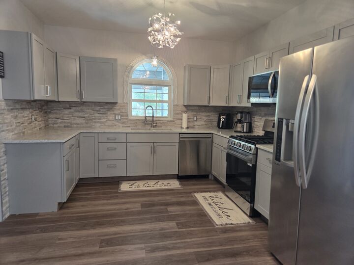 Property Photo: 553 S Greenwood Avenue IL 60901