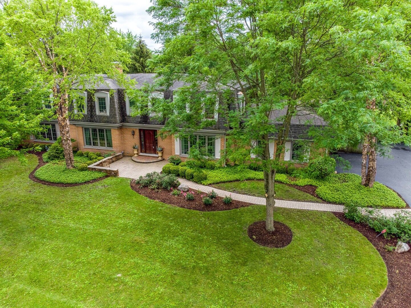 Property Photo:  877 Fair Way  IL 60048