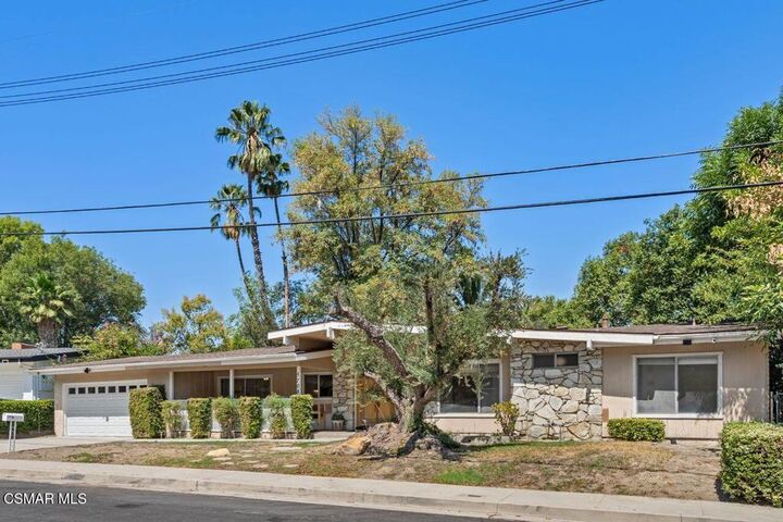 Property Photo:  5708 Wilhelmina Avenue  CA 91367