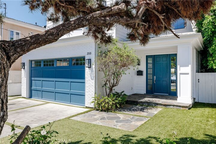Property Photo: 2001 Oak Avenue CA 90266