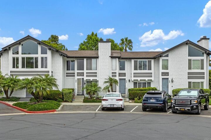 Property Photo: 844 Mistletoe Lane CA 92011