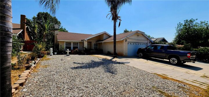 Property Photo: 24165 Badger Springs Trail CA 92557