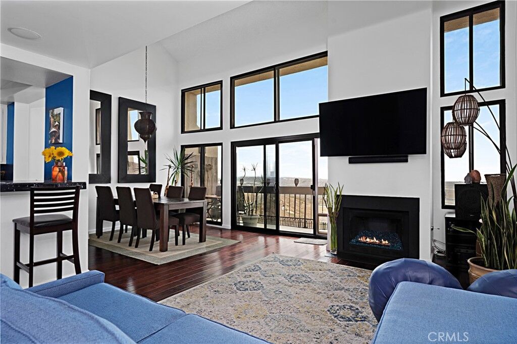 Property Photo:  8180 Manitoba Street 350  CA 90293 