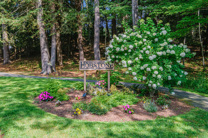 Property Photo: 47 Resolution Place 47 ME 04107