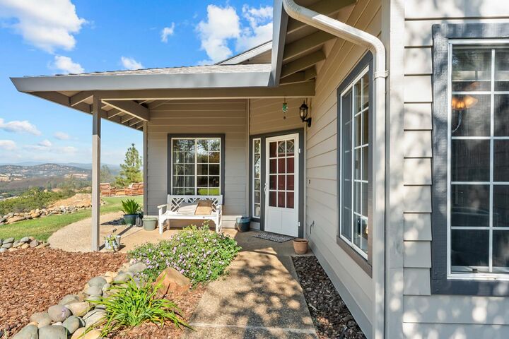 Property Photo: 3472 See View Court CA 95672