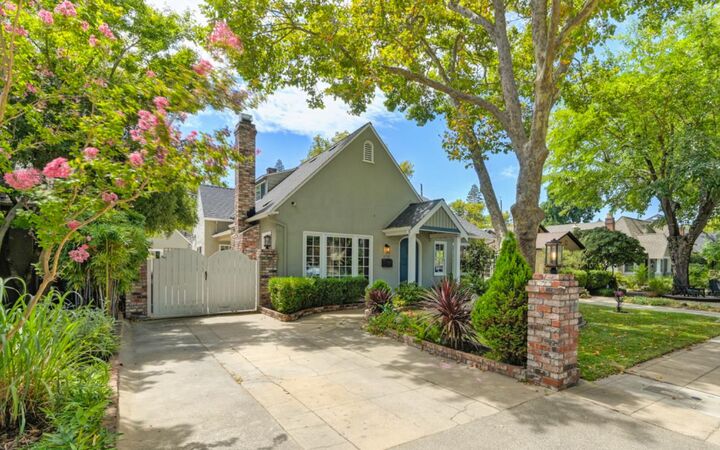 Property Photo: 2716 6th Avenue CA 95818