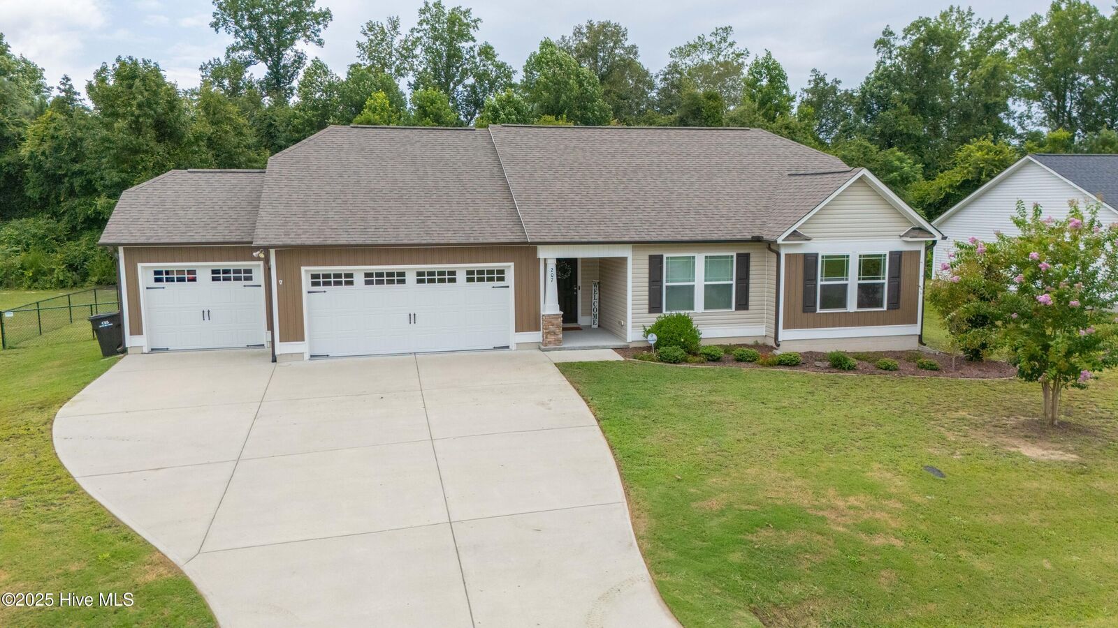 Property Photo:  207 Highland Park Drive  NC 27534 
