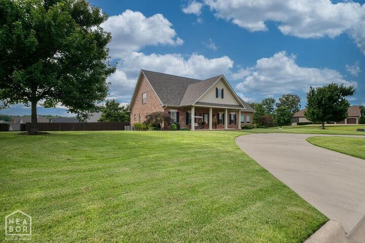 Property Photo: 4301 Woodcrest Drive AR 72404