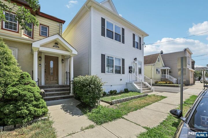 Property Photo:  115 Wallington Avenue  NJ 07057 