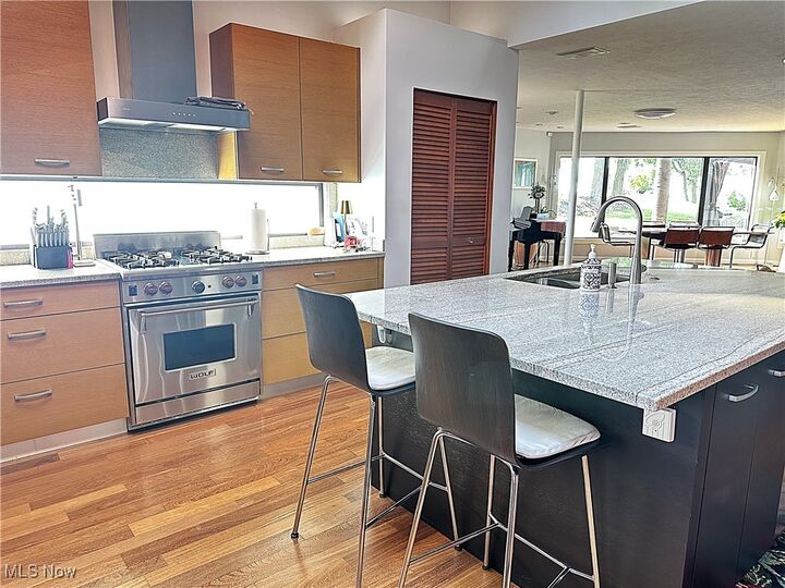 Property Photo:  4419 E Lake Road  OH 44054 