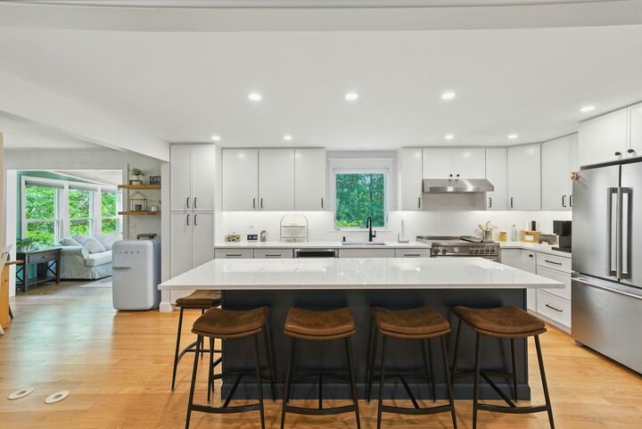 Property Photo: 9 Dattillo Road NH 03038