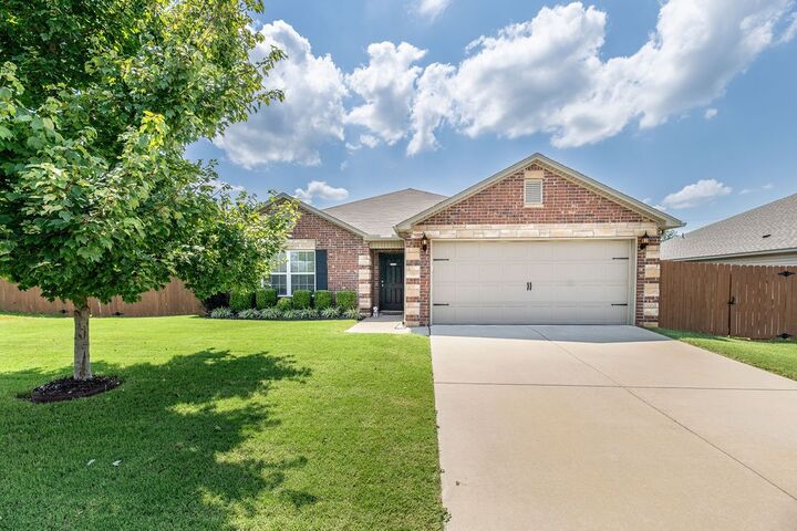 2407 Elmwood Avenue  Lowell AR 72745 photo
