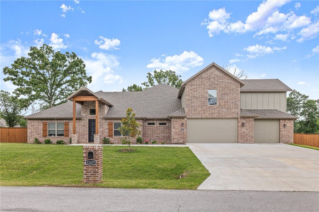 Property Photo: 12437 Wildwood Drive AR 72756