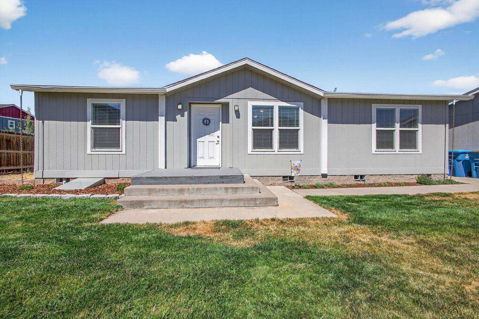 Property Photo: 841 NE Shoshone Drive OR 97756