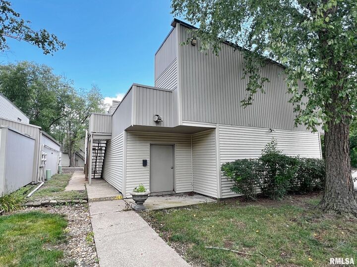 6809 N Frostwood Parkway 43  Peoria IL 61615 photo