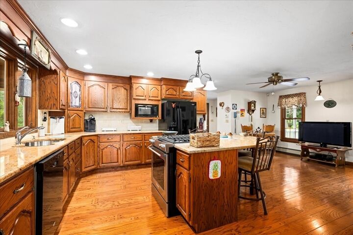 Property Photo:  26 Crestview Dr  MA 01569 