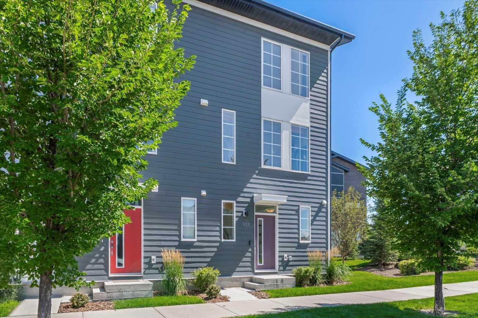 Property Photo: 922 Walgrove Boulevard SE AB T2X 4C2