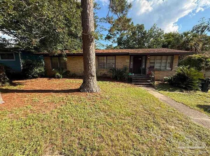 6467 Lakeshore Dr  Milton FL 32570 photo
