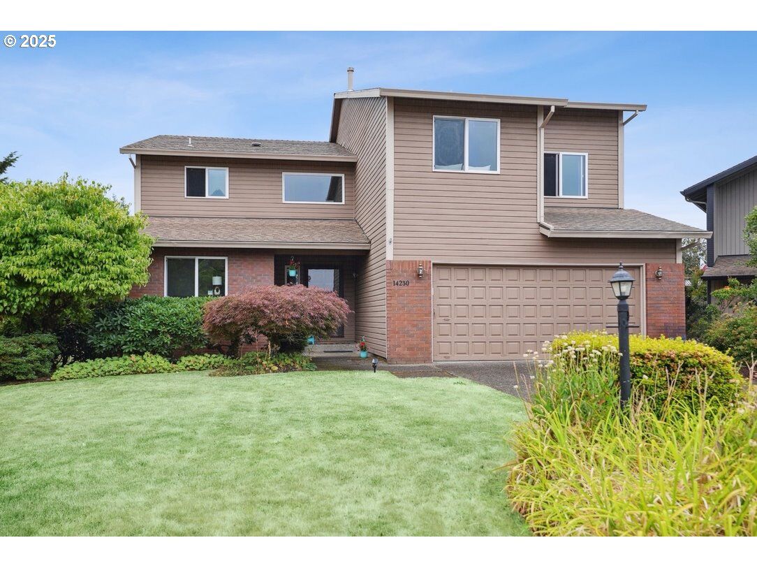 Property Photo:  14230 SE Crystal Ct  OR 97236 