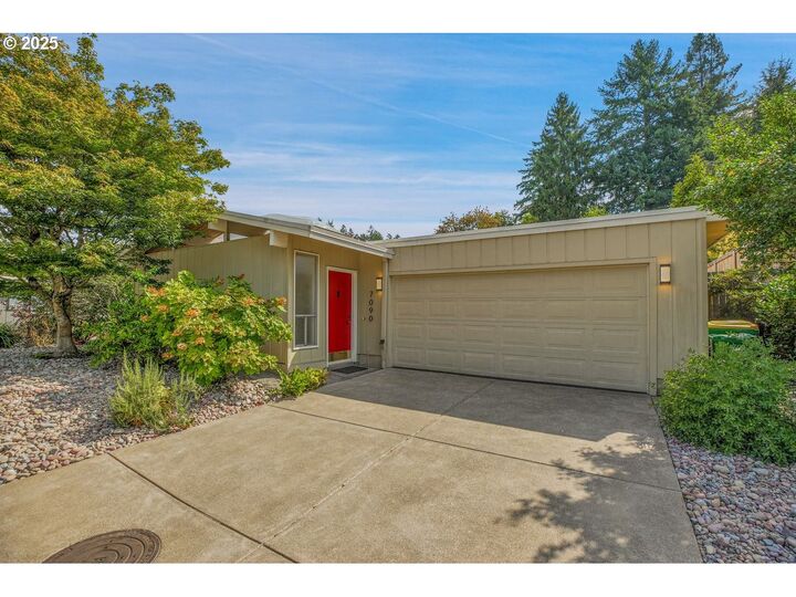 7090 SW 84th Ave  Portland OR 97223 photo