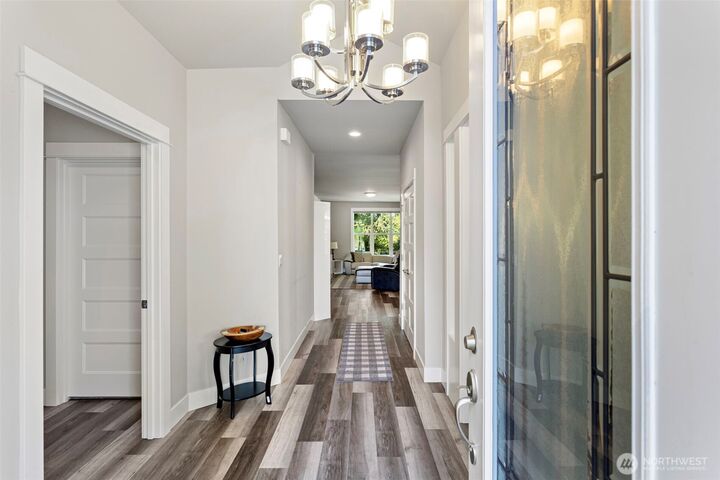 Property Photo: 21010 Meridian Avenue E WA 98338