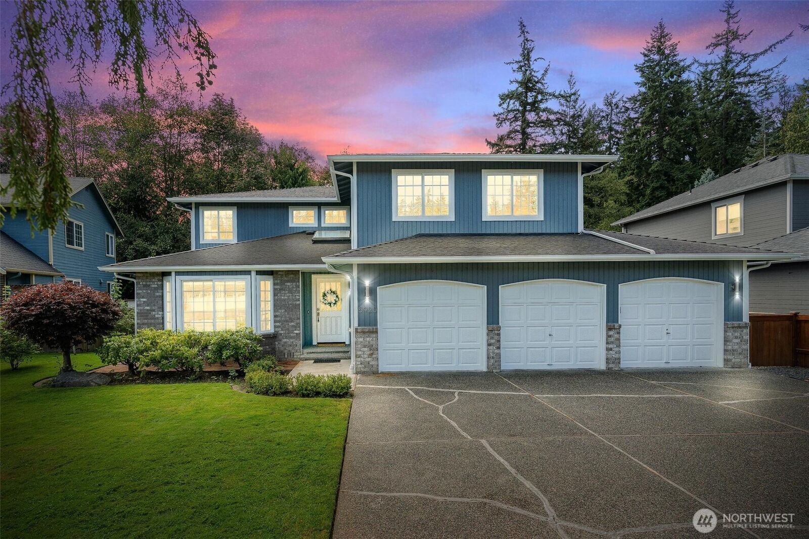 Property Photo:  5920  157th Street SW  WA 98026 