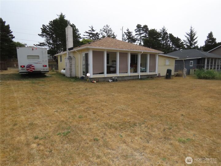 1817 S Hoquiam Lane  Westport WA 98595 photo