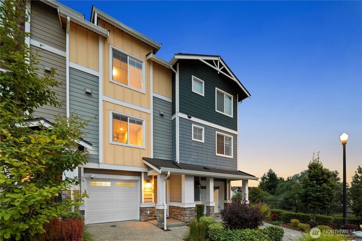 Property Photo:  22328  88th Way S Y105  WA 98031 