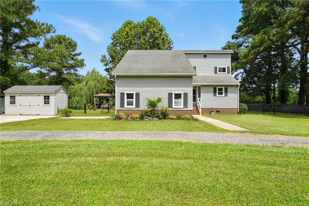 Property Photo: 579 Tulls Creek Rd NC 27958