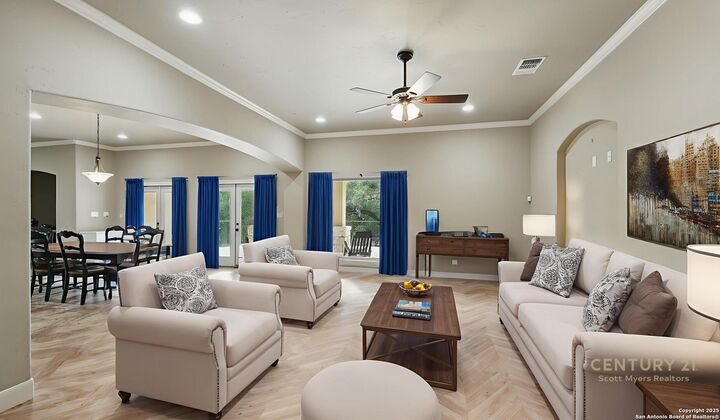 Property Photo:  8210 Roy Ln  TX 78250 