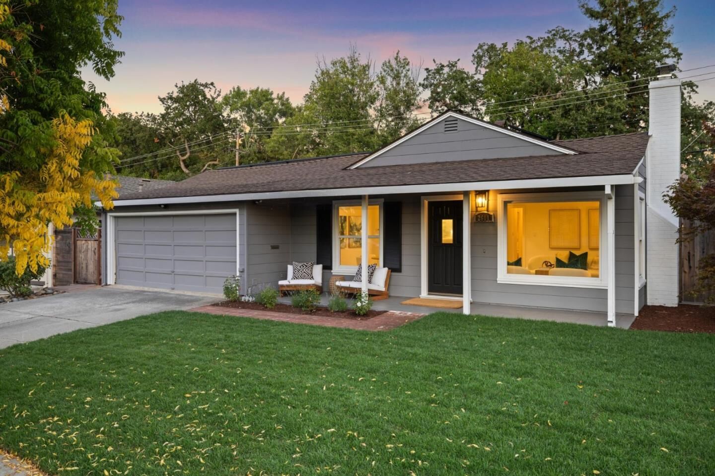 Property Photo:  2611 Carson Street  CA 94061 