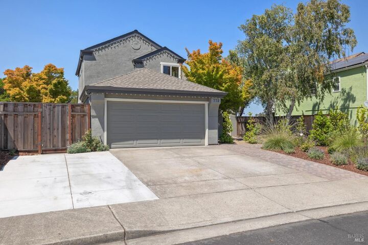 Property Photo:  772 Barton Way  CA 94510 