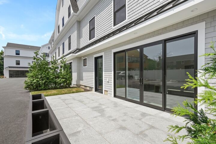 Property Photo:  345 Reef Road C9  CT 06824 