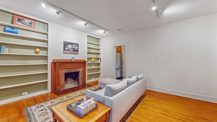 Property Photo:  20 Columbia Street  CT 06106 